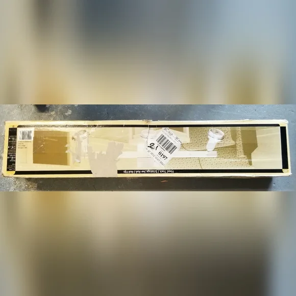 Light Fixture - Picture 3 of 3